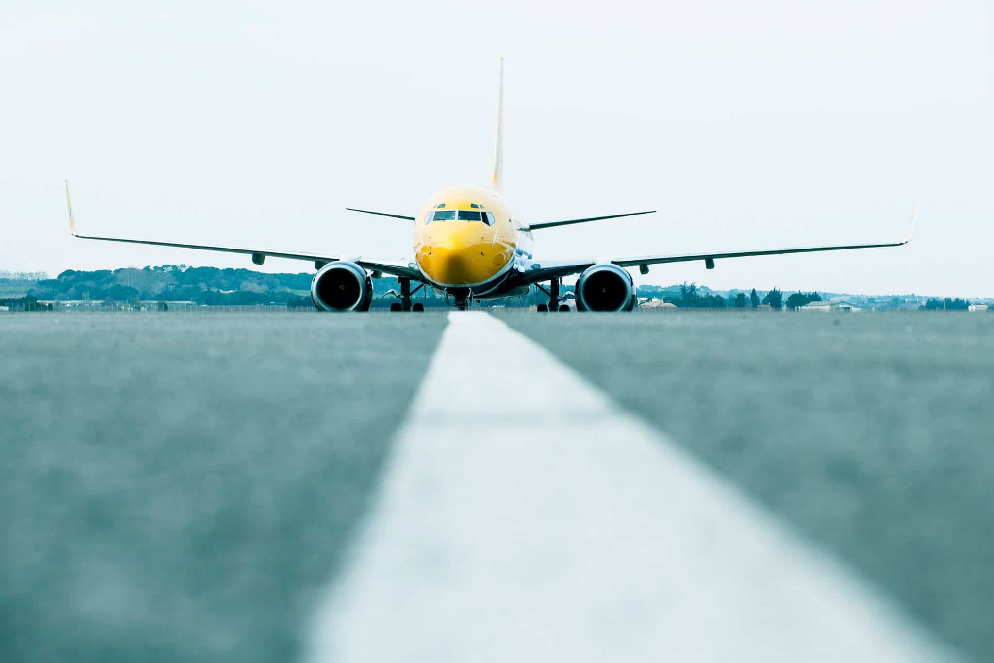 Boeing 737 ASL Airlines sur le tarmac au décollage