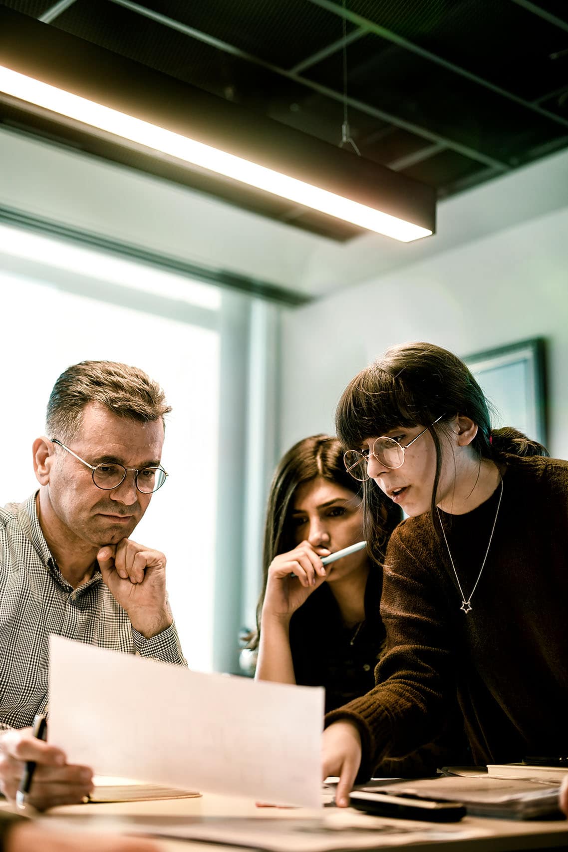 Reportage photo en entreprise dans les bureaux d'Erensan à Istanbul par le photographe Patrick Sordoillet basé à Paris