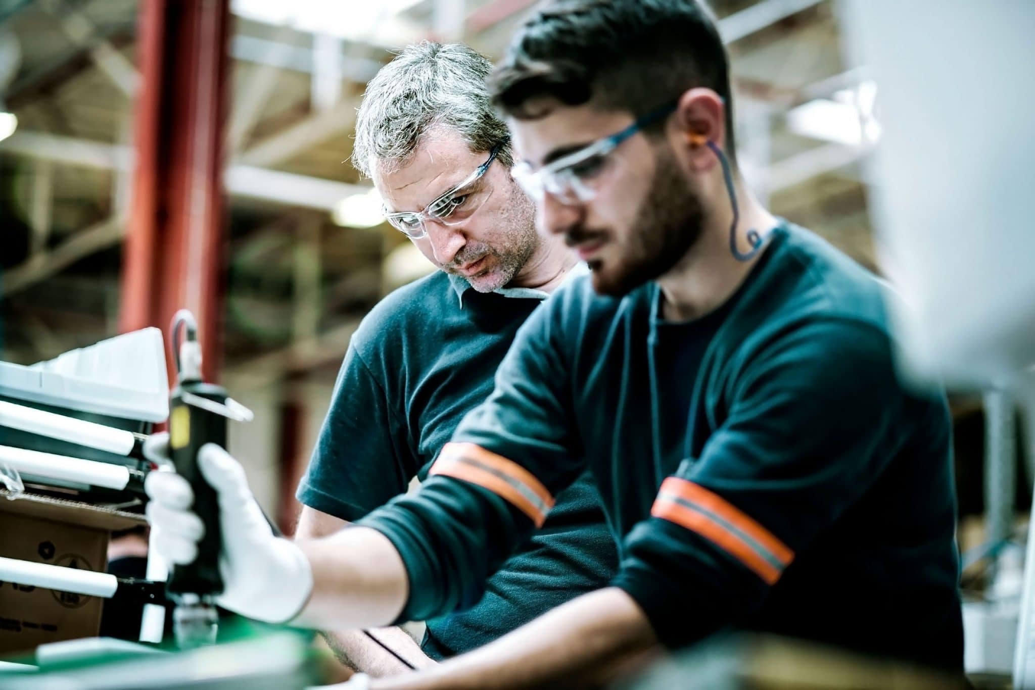 Photo industrielle d'ouvriers du groupe Atlantic dans l'usine d'Izmir