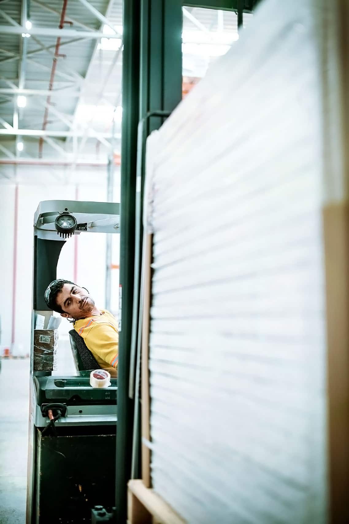 Reportage photo en situation du photographe industriel Patrick Sordoillet dans l'usine du groupe Atlantic Izmir en Turquie