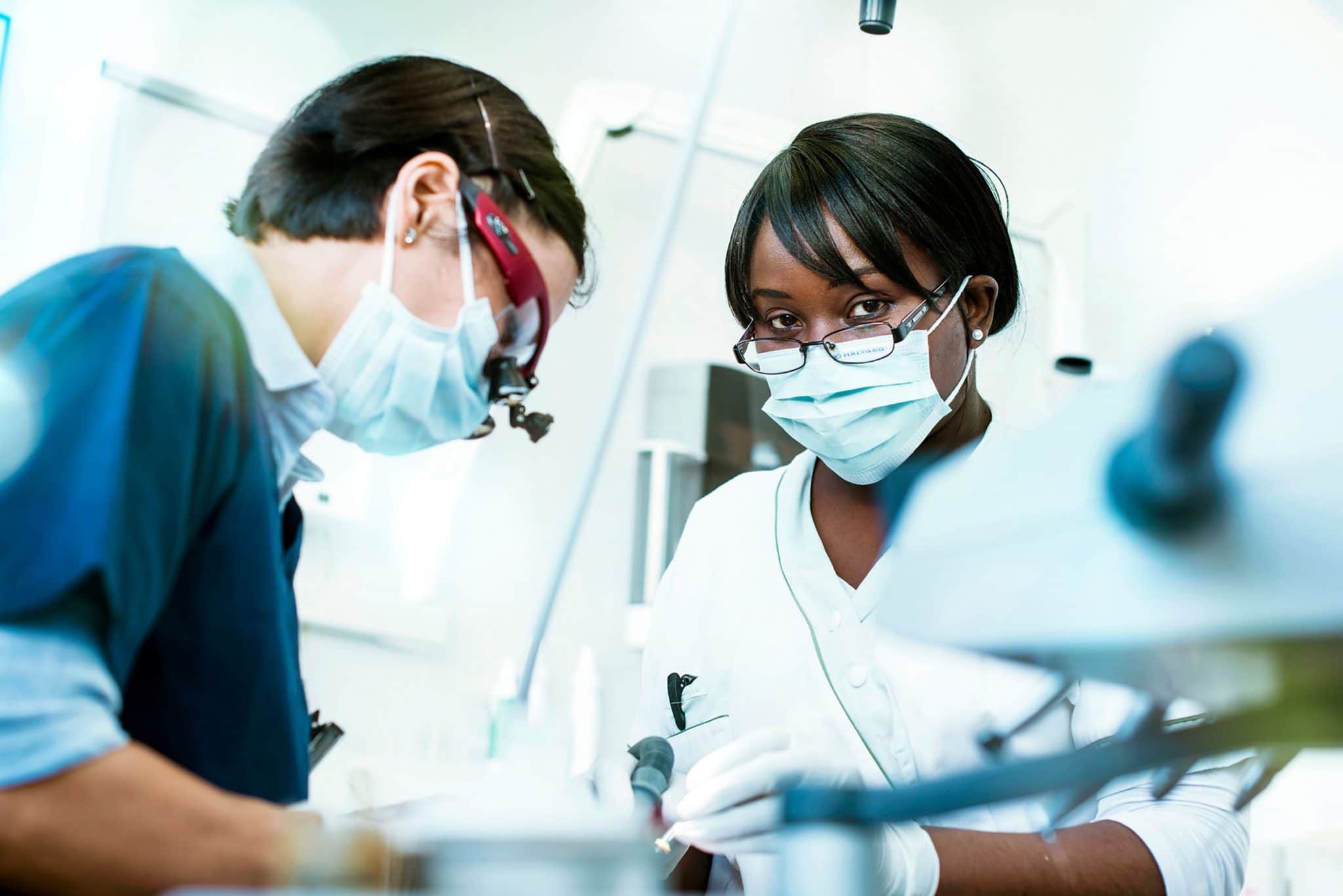 Reportage photo corporate pour la Haute Autorité de Santé. Soins dentaires