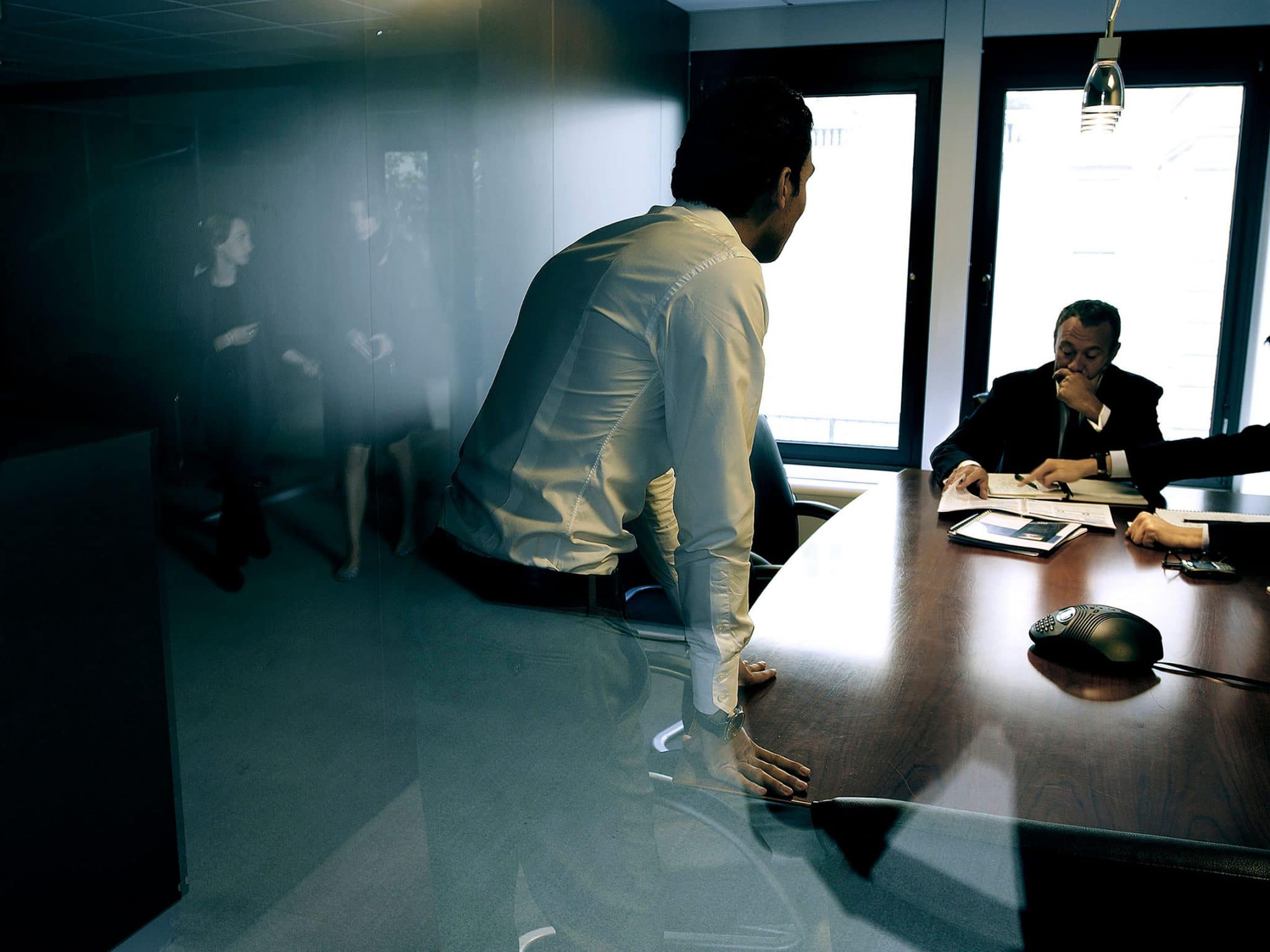 reportage du photographe corporate Patrick Sordoillet. photo d'ambiance en salle de réunion chez Primonial