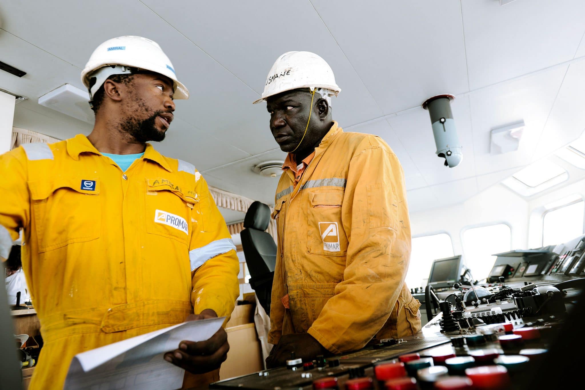 photographe industriel international. Dans le poste de commandement du Mamona serenity appartenant à la flotte de Promar-Offshore