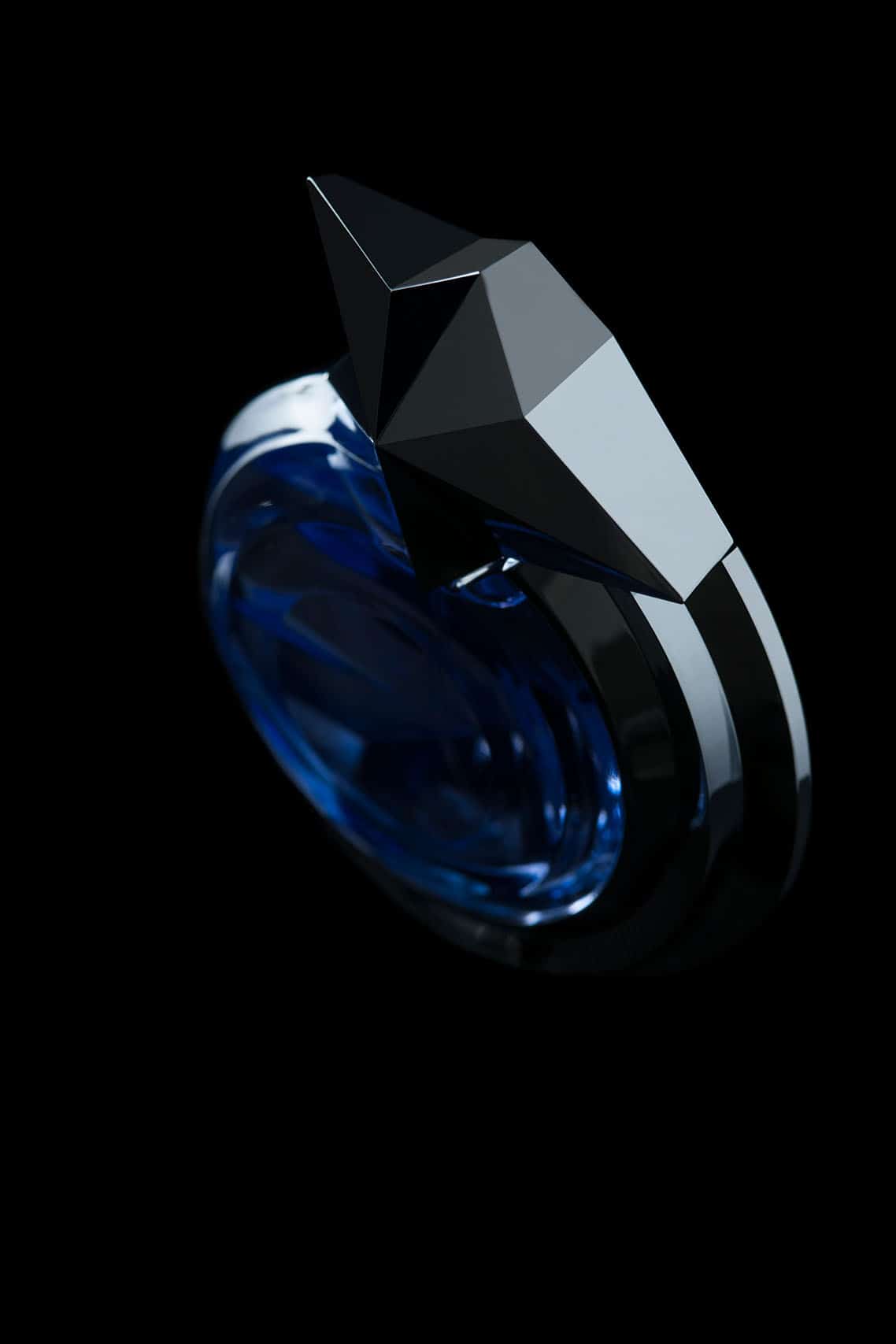 Beauty shot de flacon de parfums pour MMB, flaconnage de luxe