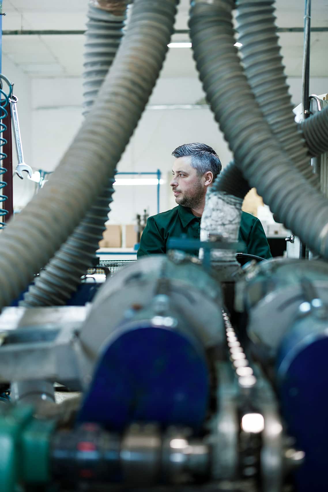 Ambiance de travail dans l'usine de Cercaver, filiale de Thirard