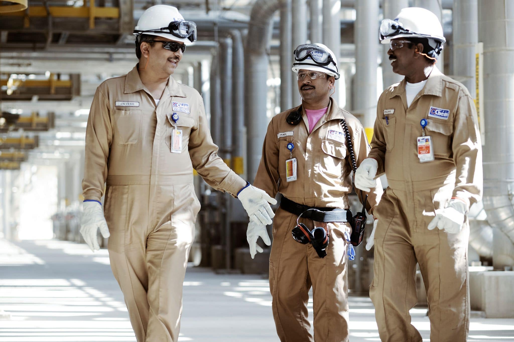 Visite de sécurité dans une raffinerie de Ras Laffan au Qatar pour TotalEnergies