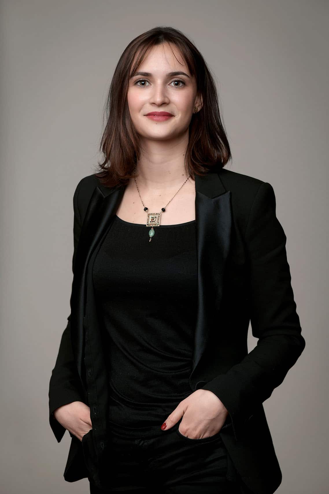 Photographe trombinoscope. Portrait corporate de Judith Mayeur réalisé par le phorographe corporate patrick Sordoillet