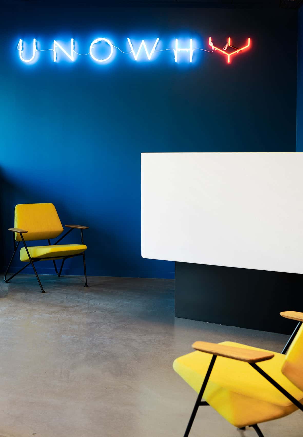 Photos d'ambiance des locaux de la start up Unohwy créateur des tablettes numériques Sqool et Qooq