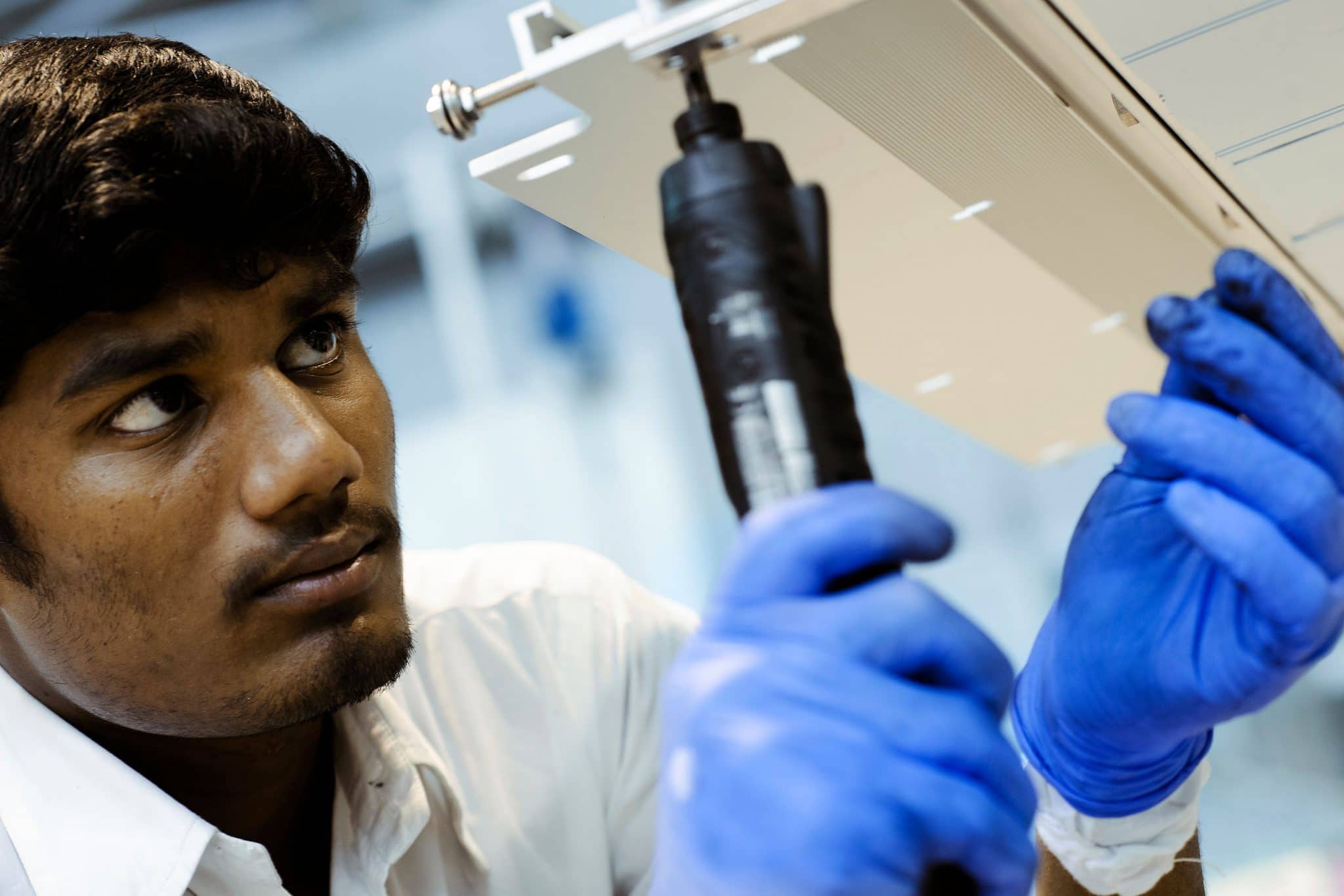 reportage photo sur l'environnement industriel des ouvriers du groupe Wabtec dans l'usine d'Hosur en Inde