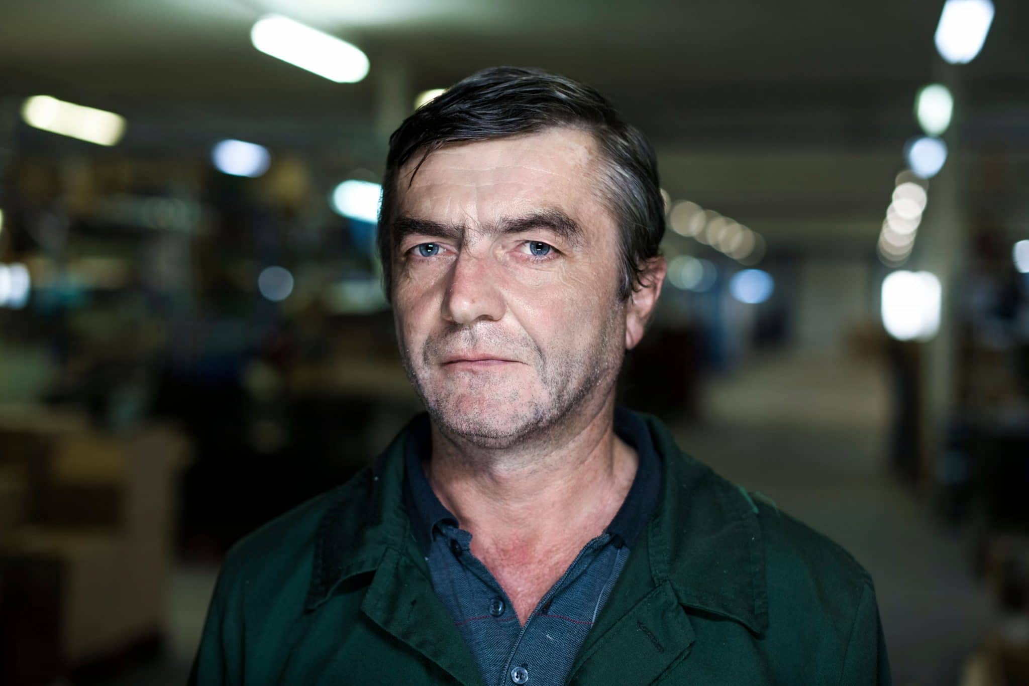Portrait corporate pour trombinoscope en usine.