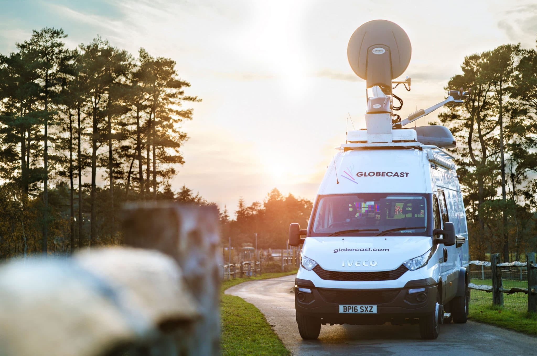 station mobile SNG-F200, spécialement conçues et réalisées pour les transmissions en Haute Définition par Globecast