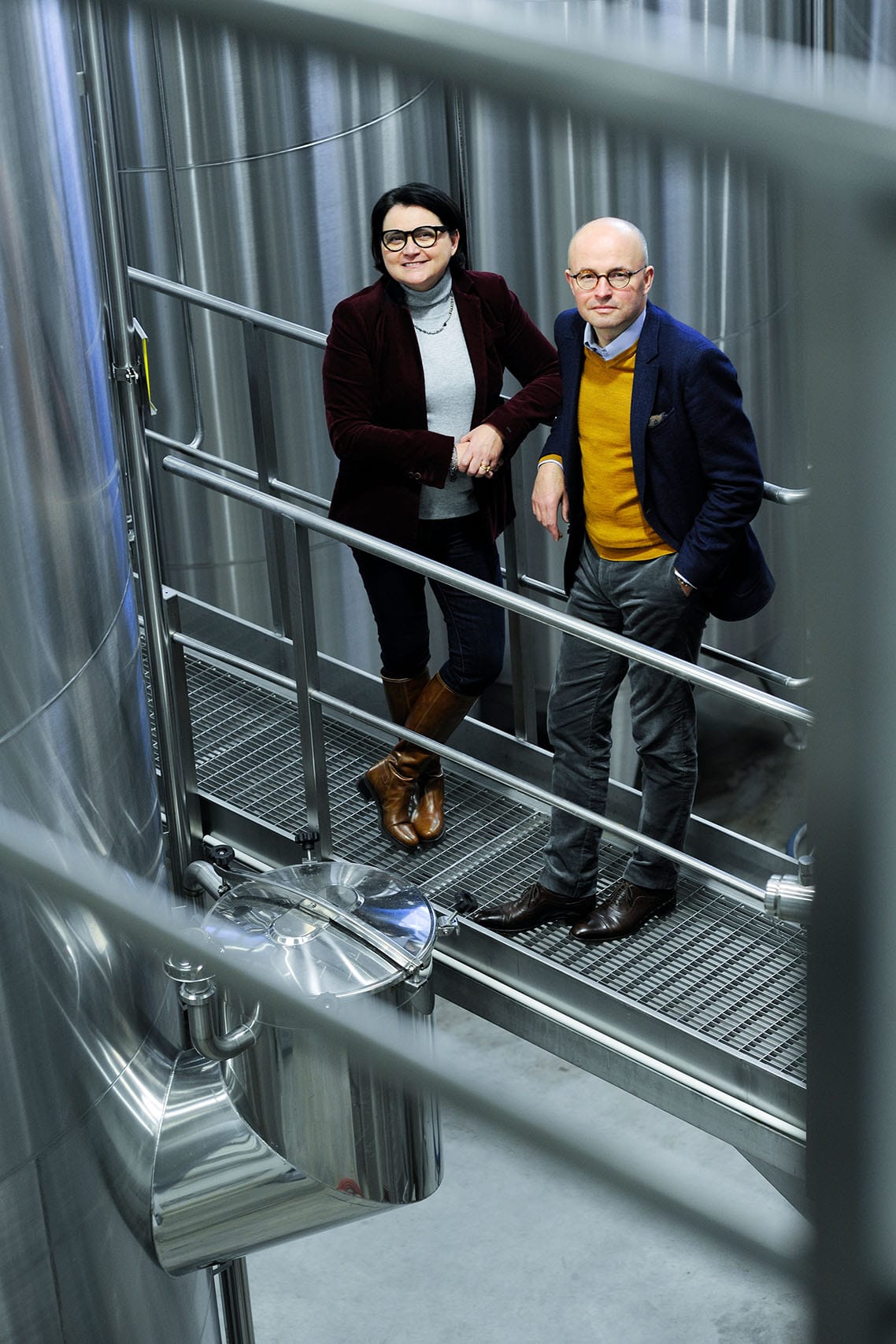Portrait en usine de Catherine et Laurent Delaunay, fondateurs de la maison de vins Badet-Clément
