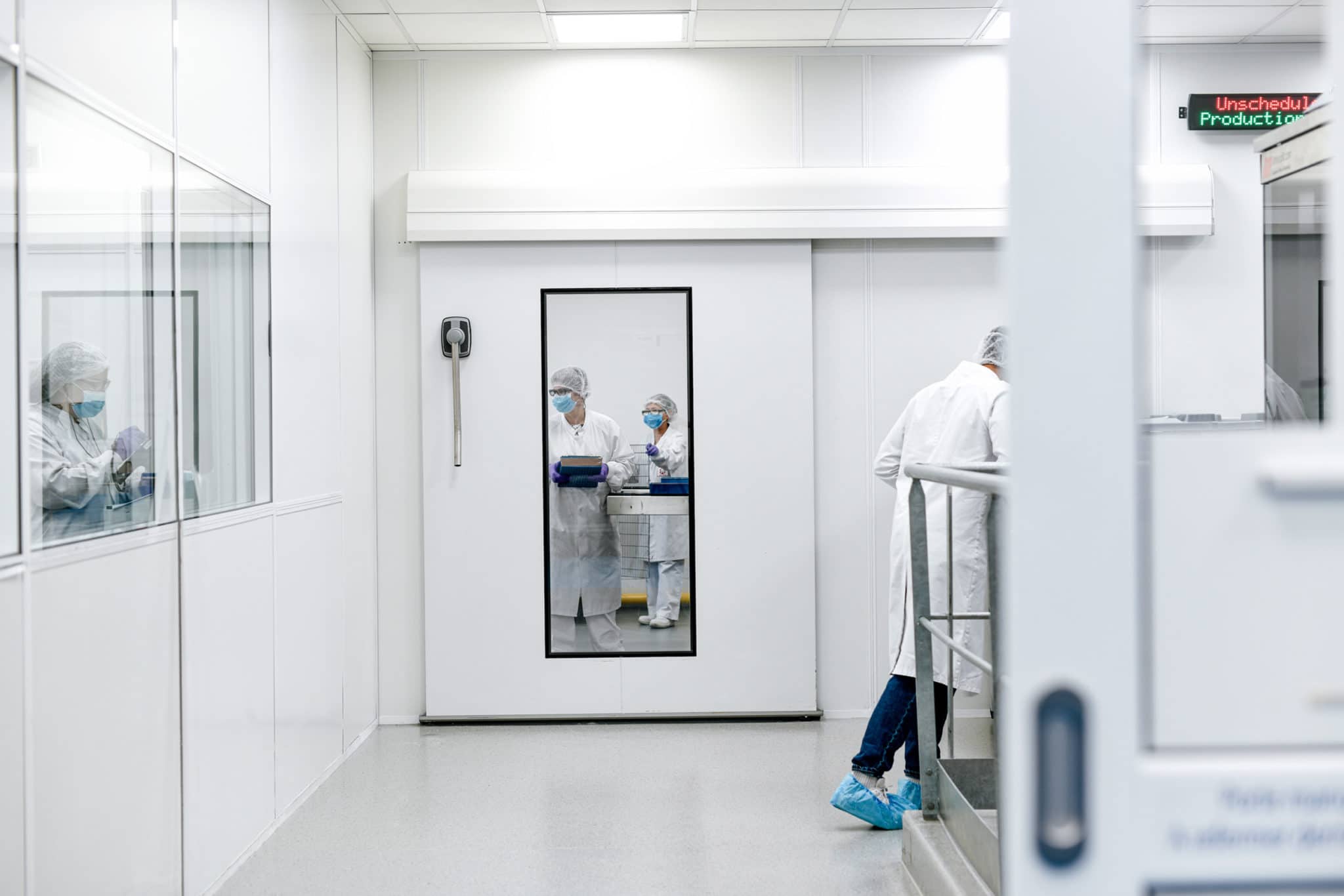 Septodont. Reportage photo professionnel dans une usine.