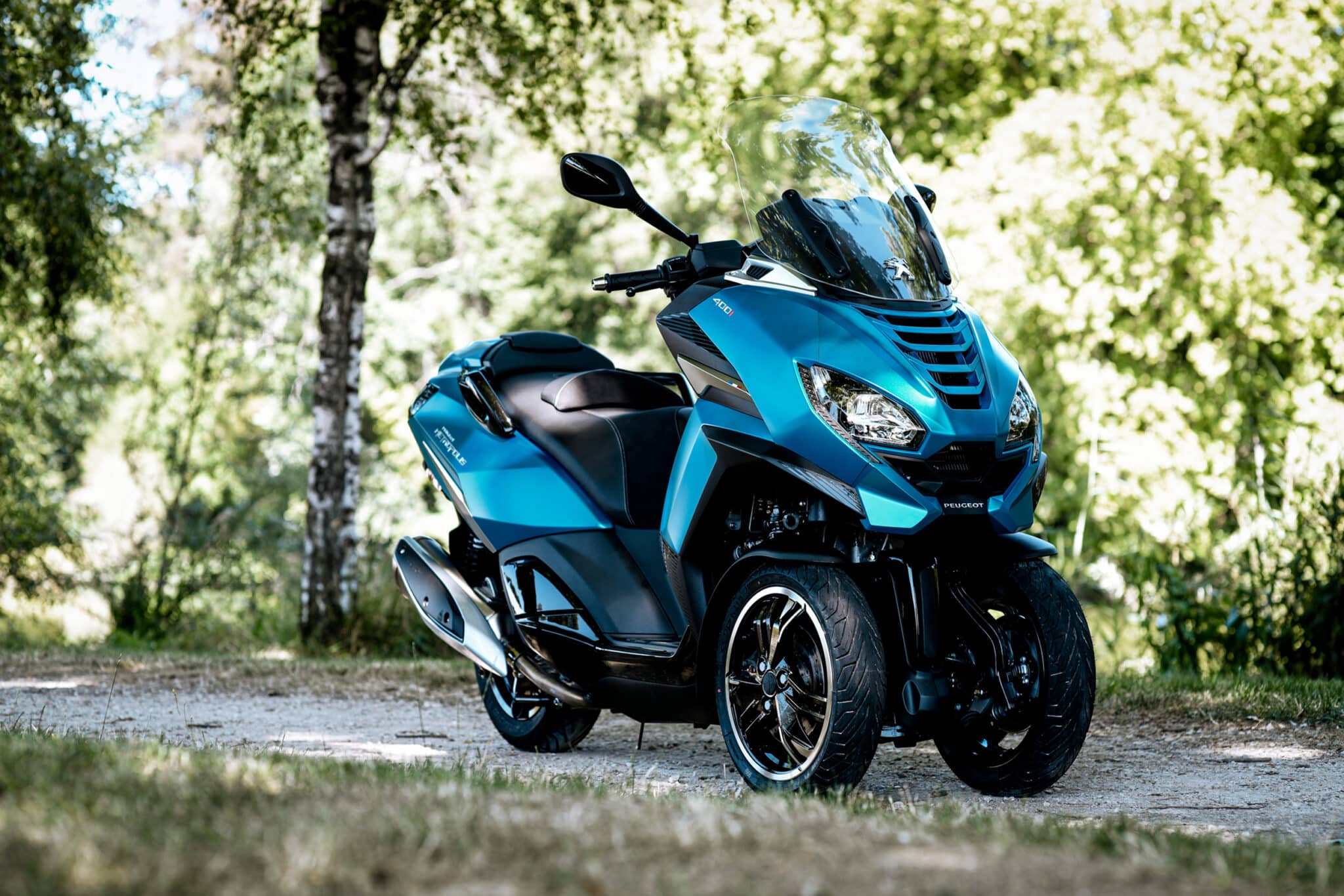 Reportage photo sur site industriel international pour le scooter Métropolis de peugeot.