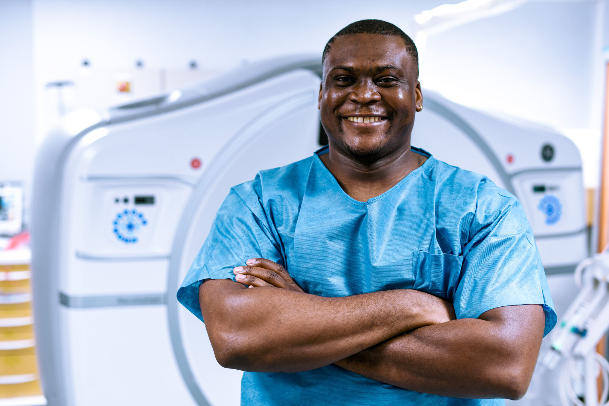 Reportage professionnel Santé. Portait d'un aide soignant de la Clinique Alleray-Labrouste.