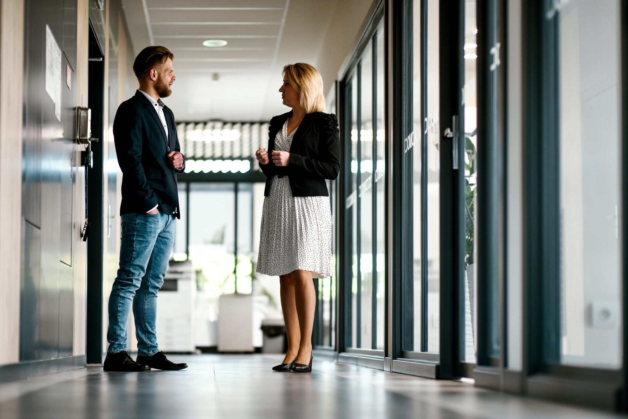 Reportage photo corporate en entreprise. Domo, caring is our formula.