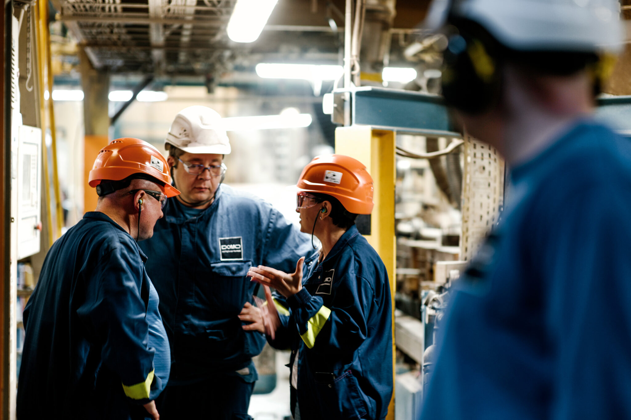 Domo Chemicals, spécialisée dans la production du Nylon 6. Reportage photo professionnel en usine de pétrochimie.