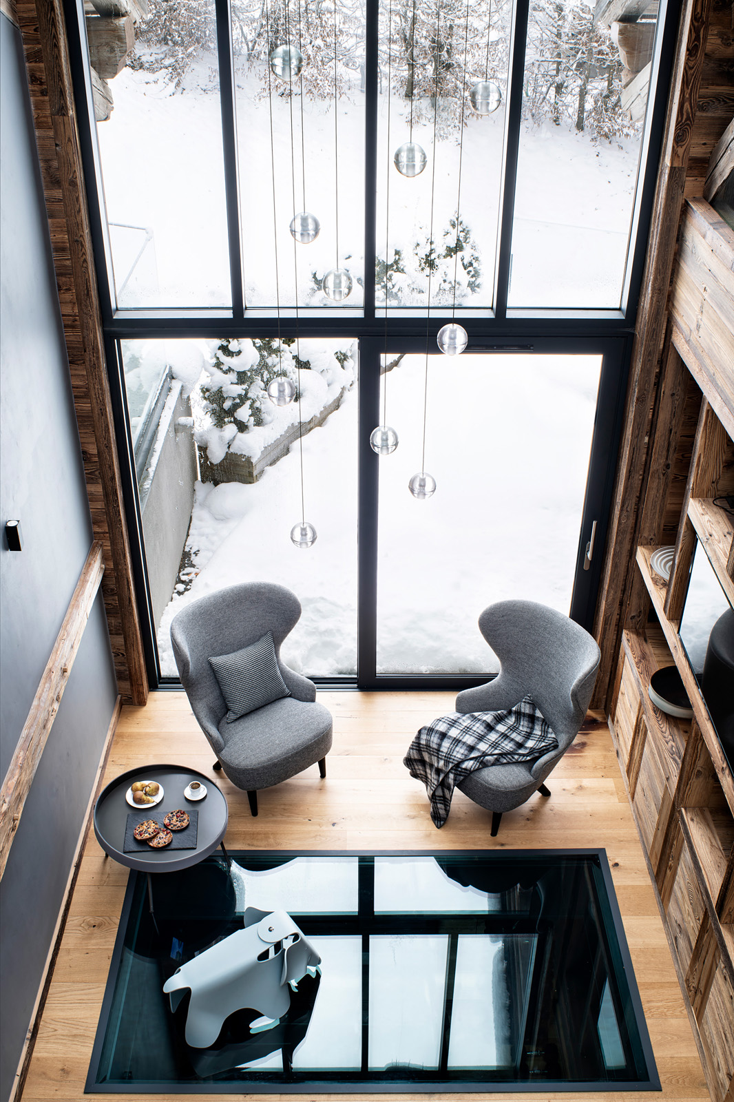Photographe d’intérieurs Paris. Chalet Joux Plane à Morzine.