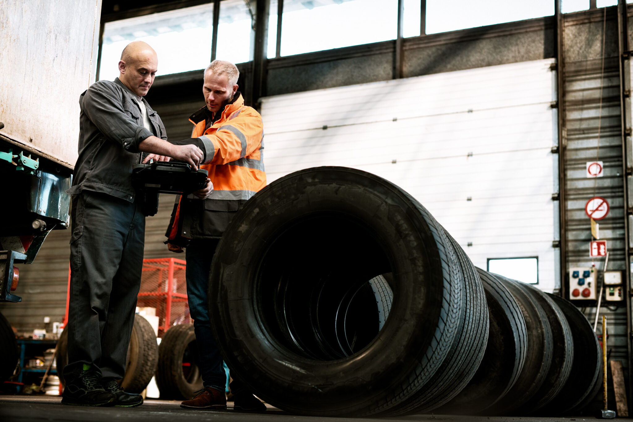 Manufacture Française des Pneumatiques Michelin. Reportage métier industrie.