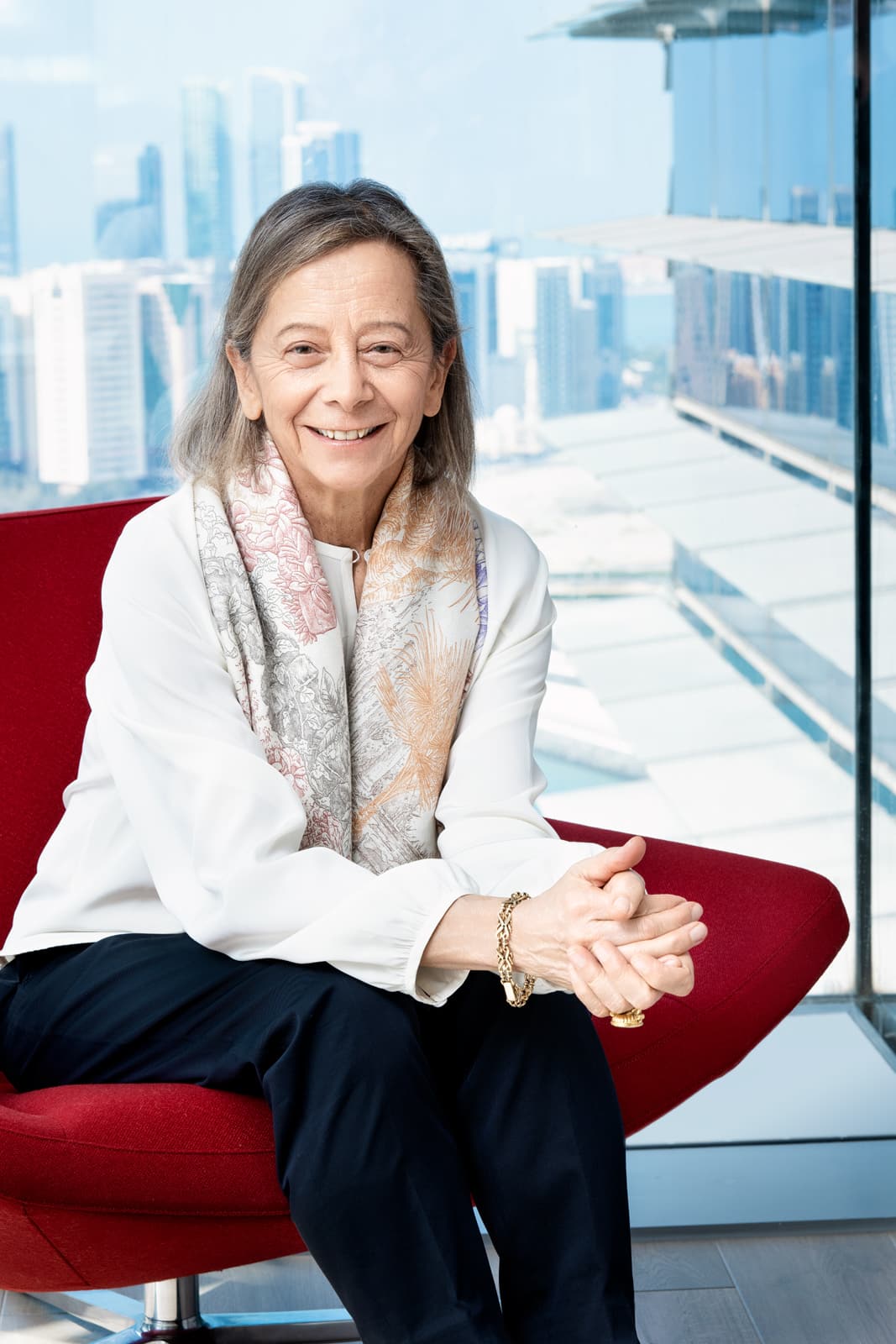 Portrait corporate de Dominique Senequier. Ardian. Fondatrice et présidente d'Ardian. Photographe portrait Paris. Finance.