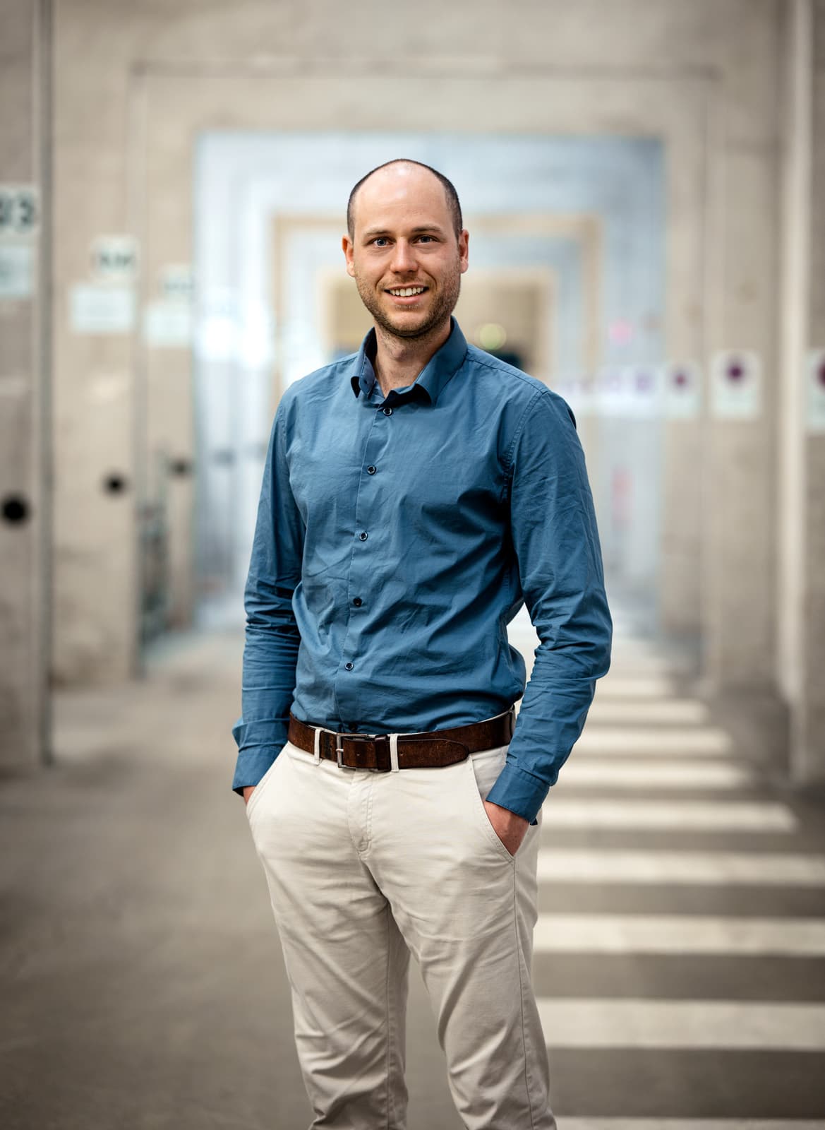 Portrait d'un ingénieur chez Blue Solutions du groupe Bolloré