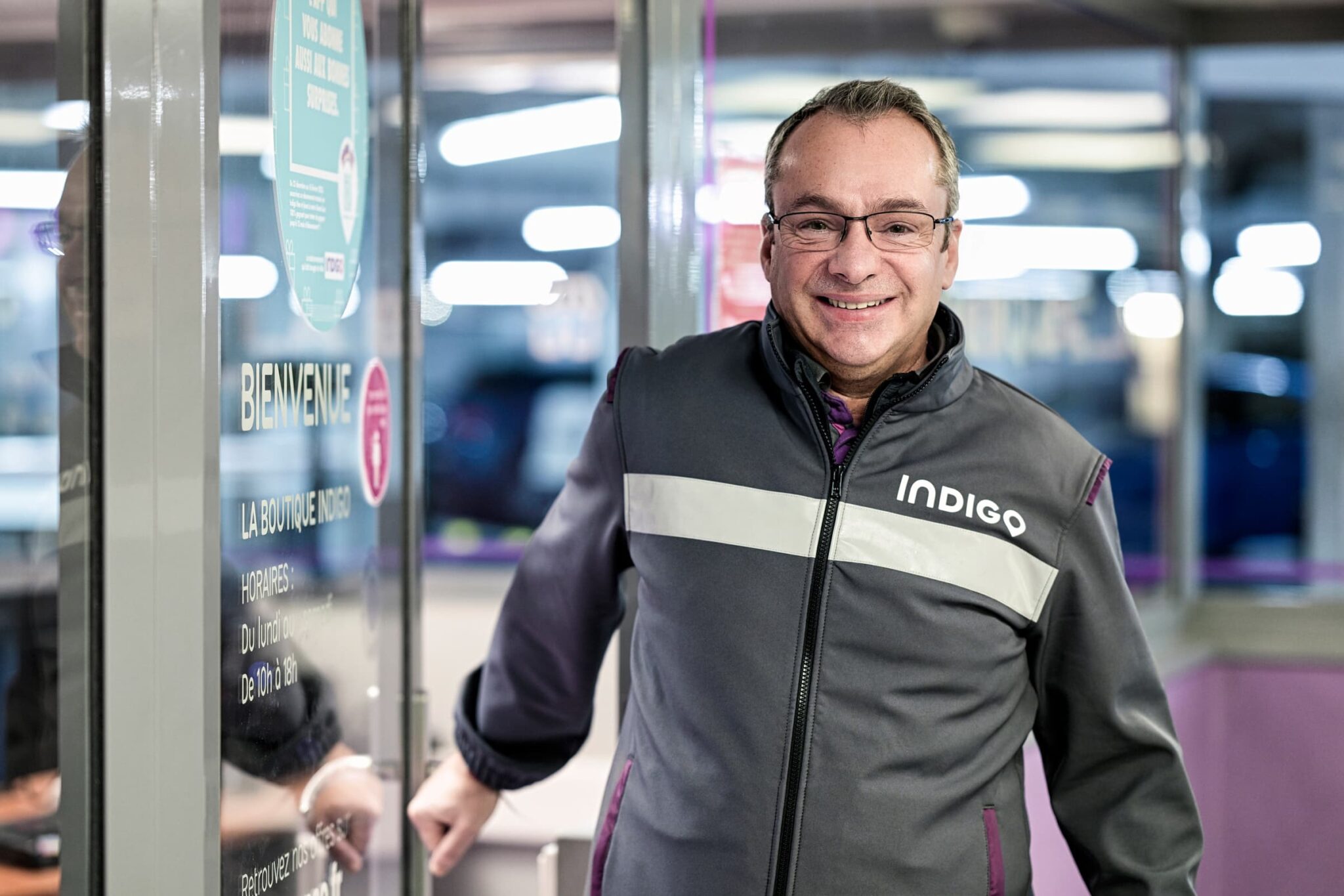Portrait d'un agent d'entretien du groupe Indigo