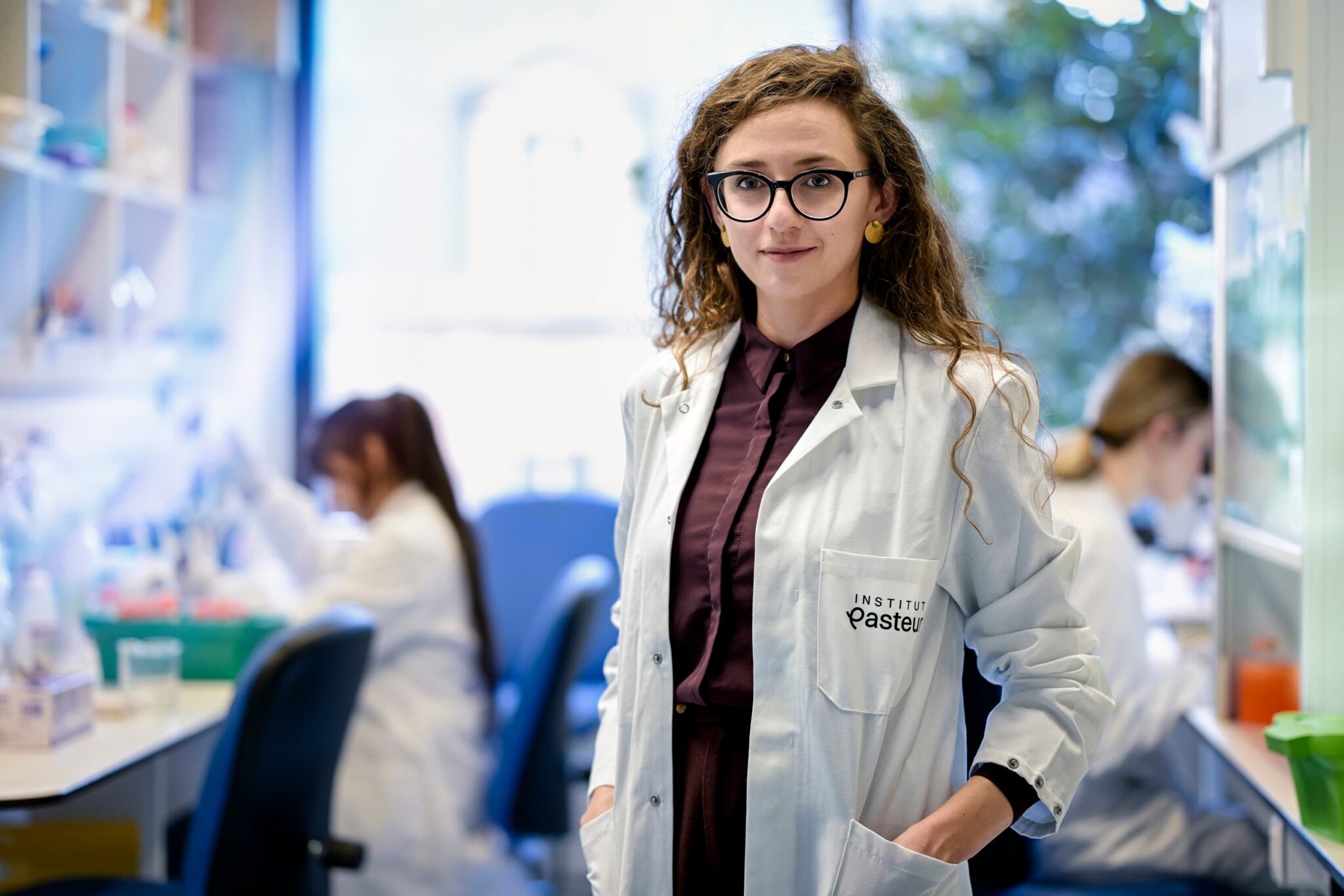 recherche scientifique; recherche médicale; Institut pasteur; chercheur dans un laboratoire;