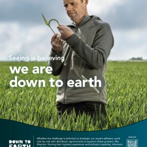 we are down to earth; Cultivating integrated solutions that work for you; campagne publicitaire; Patrick Sordoillet Photographe; Portraits d'agriculteurs; agence de publicité Marc & Brandon; agriculture; advertising photography; Certis Belchim; campagne B2B;